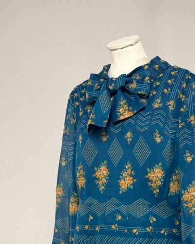 Vestido azul de manga larga años 70