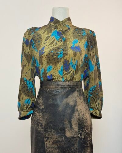 Blusa mangas jamón verde caqui y azul