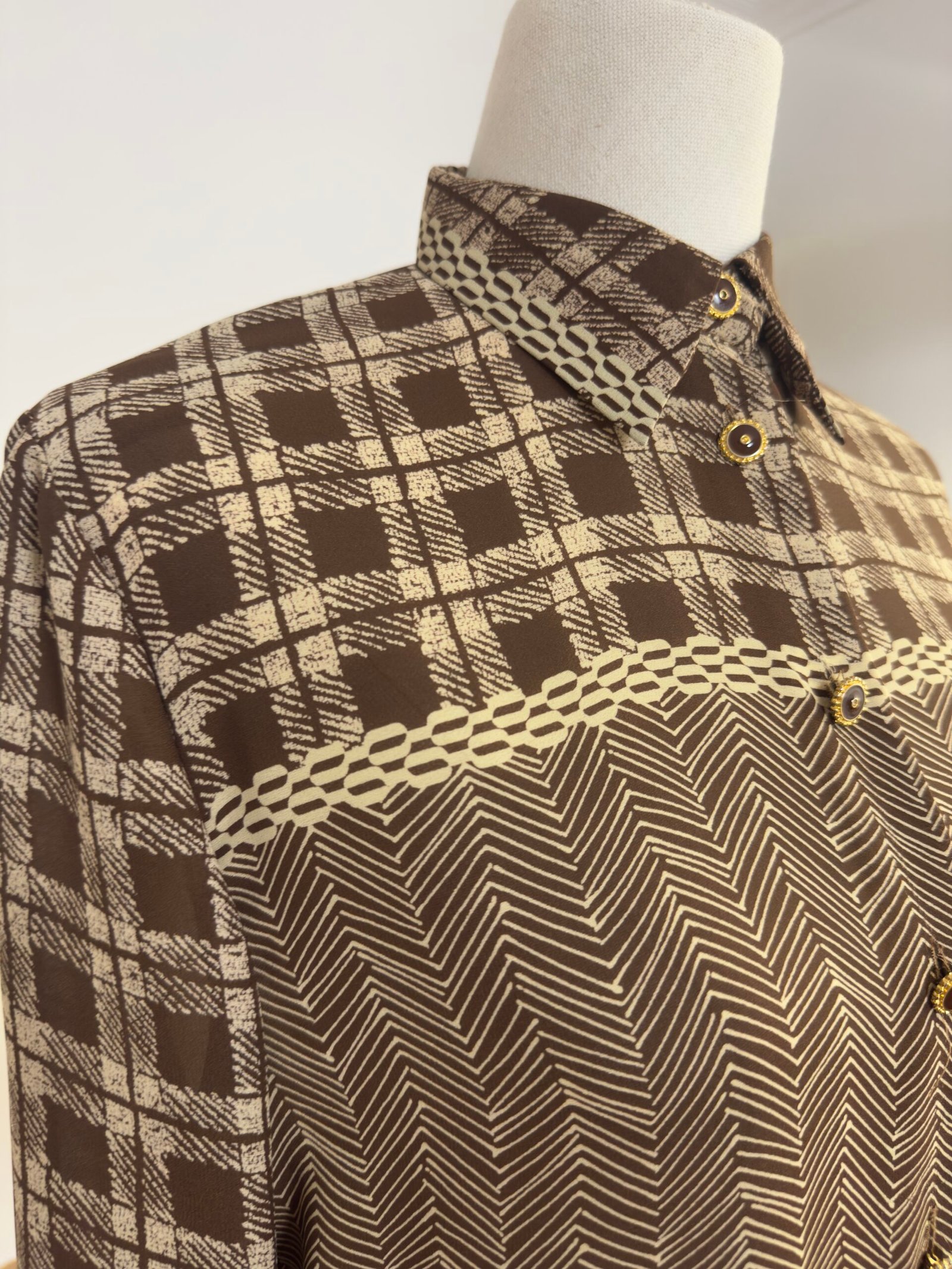 Blusa de manga larga en tonos chocolate - Imagen 2