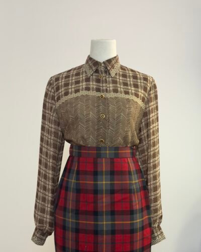 Blusa de manga larga en tonos chocolate