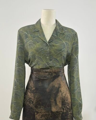 Blusa de manga larga verde caqui