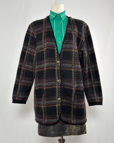 Chaqueta tipo cardigan de cuadros