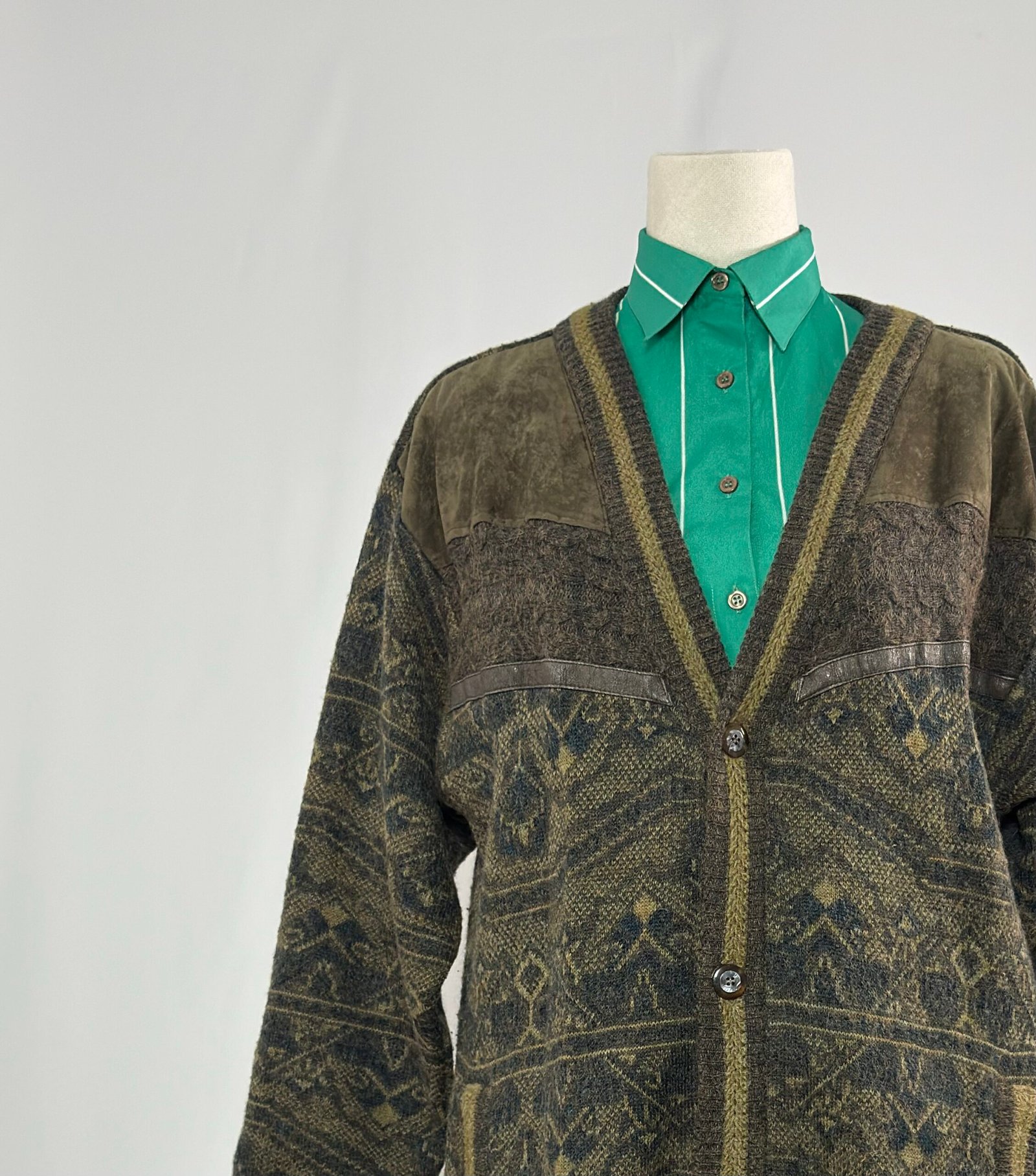 Chaqueta de lana en tonos marrones y verdes