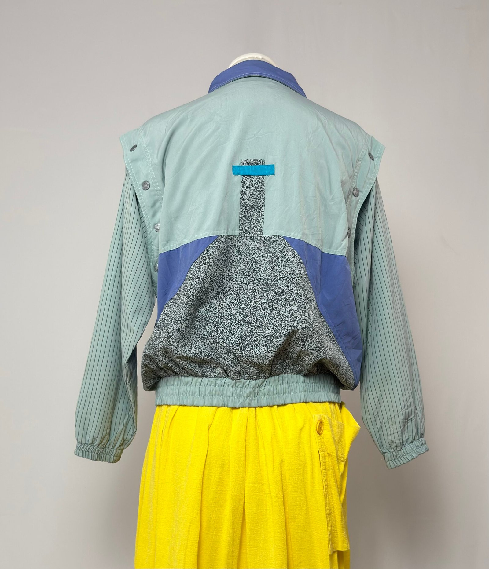 Chaqueta deportiva con mangas desmontables - Imagen 5