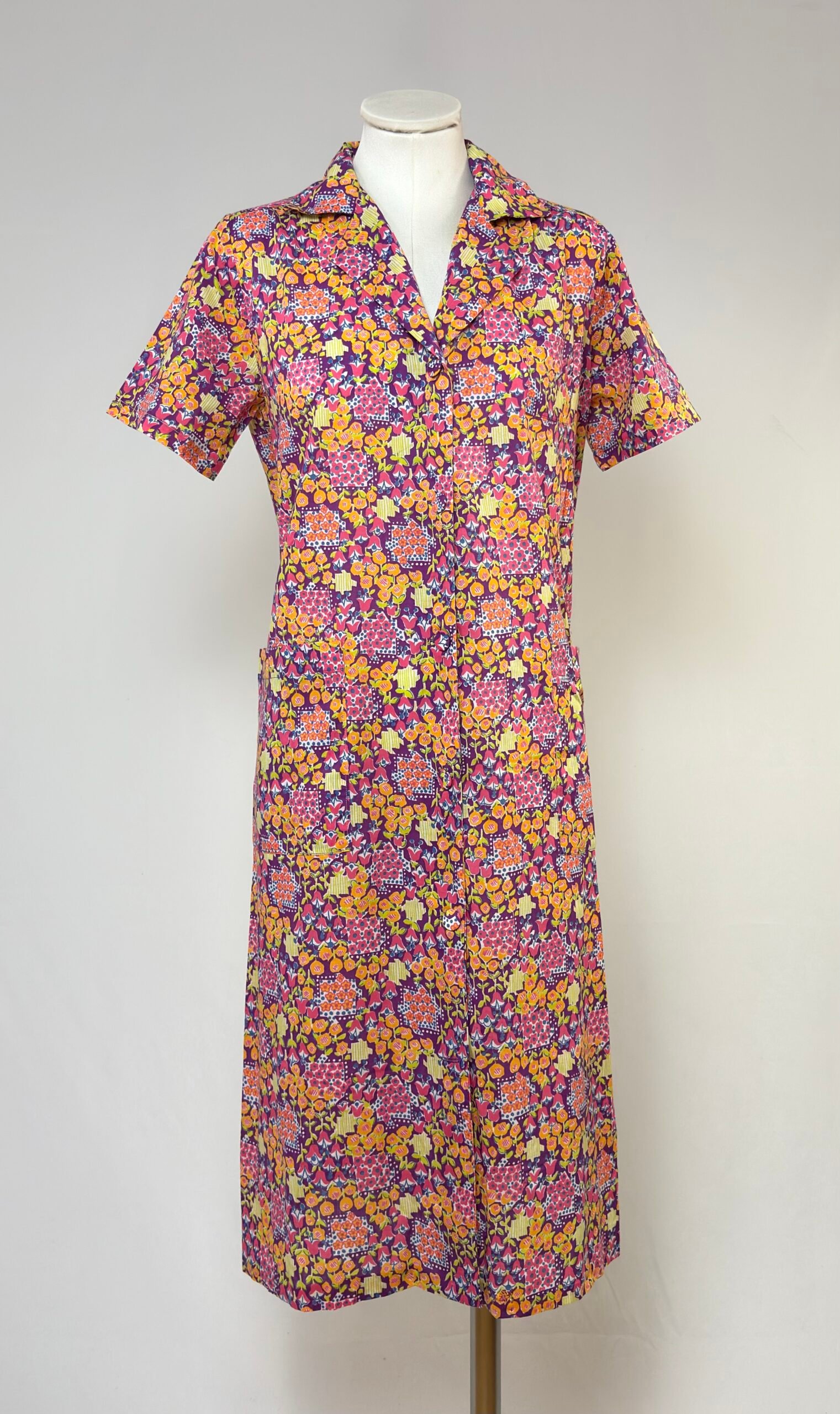 Vestido camisero primavera rosa - Imagen 2