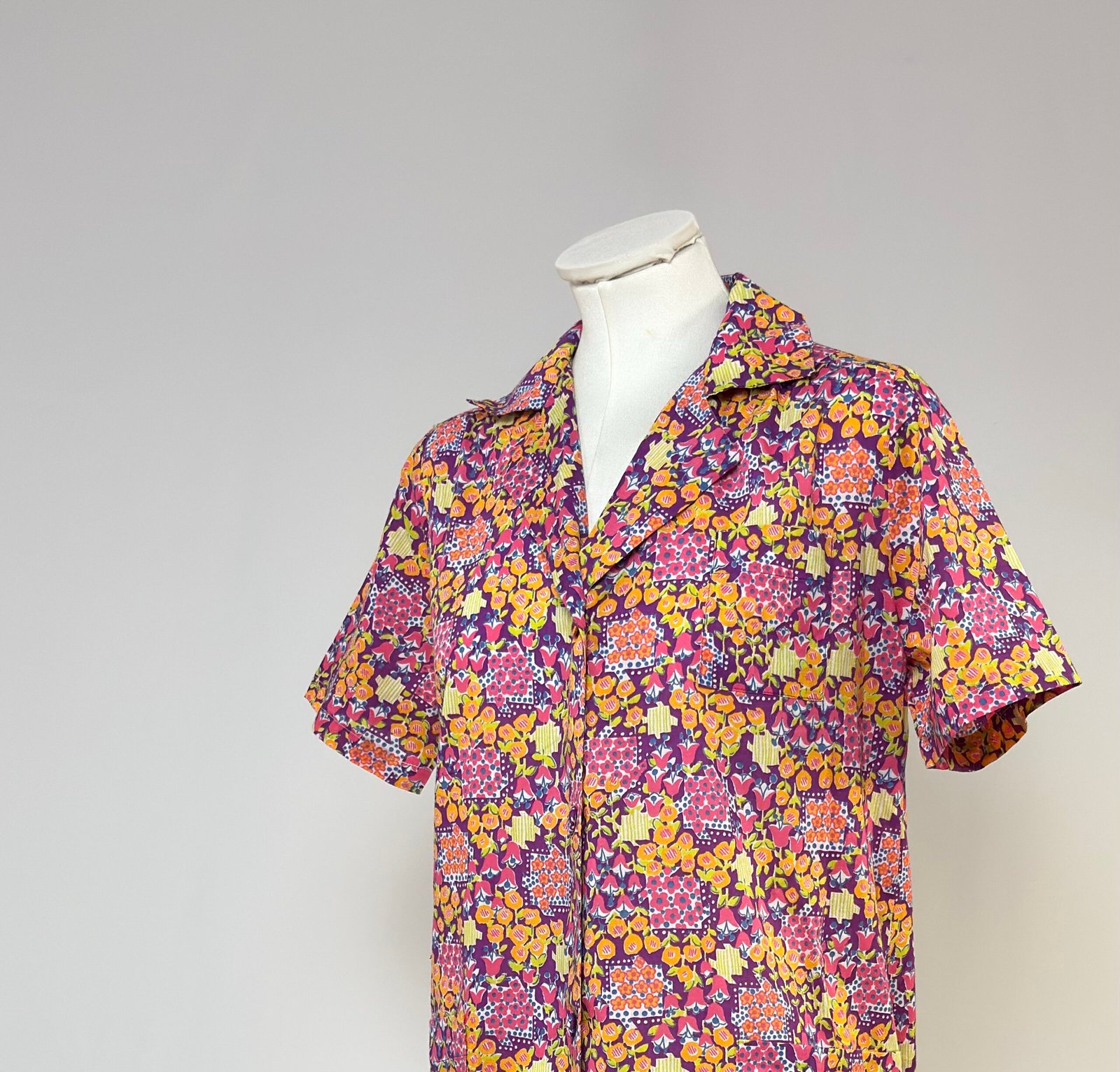 Vestido camisero primavera rosa - Imagen 5