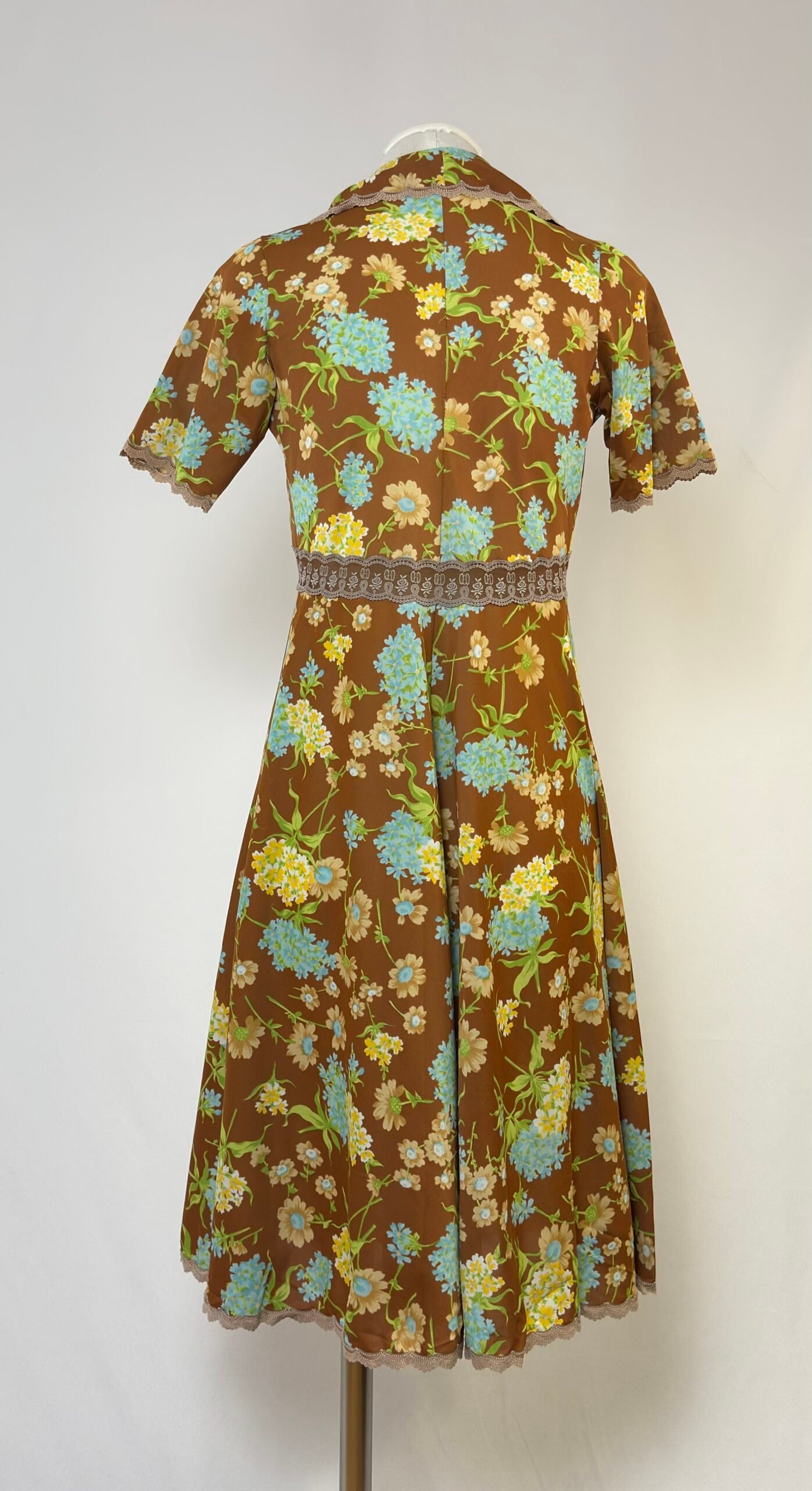 Camisón con diseño floral - Imagen 6