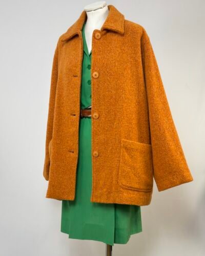 Chaqueta naranja cálida