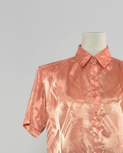 Blusa salmón satinada