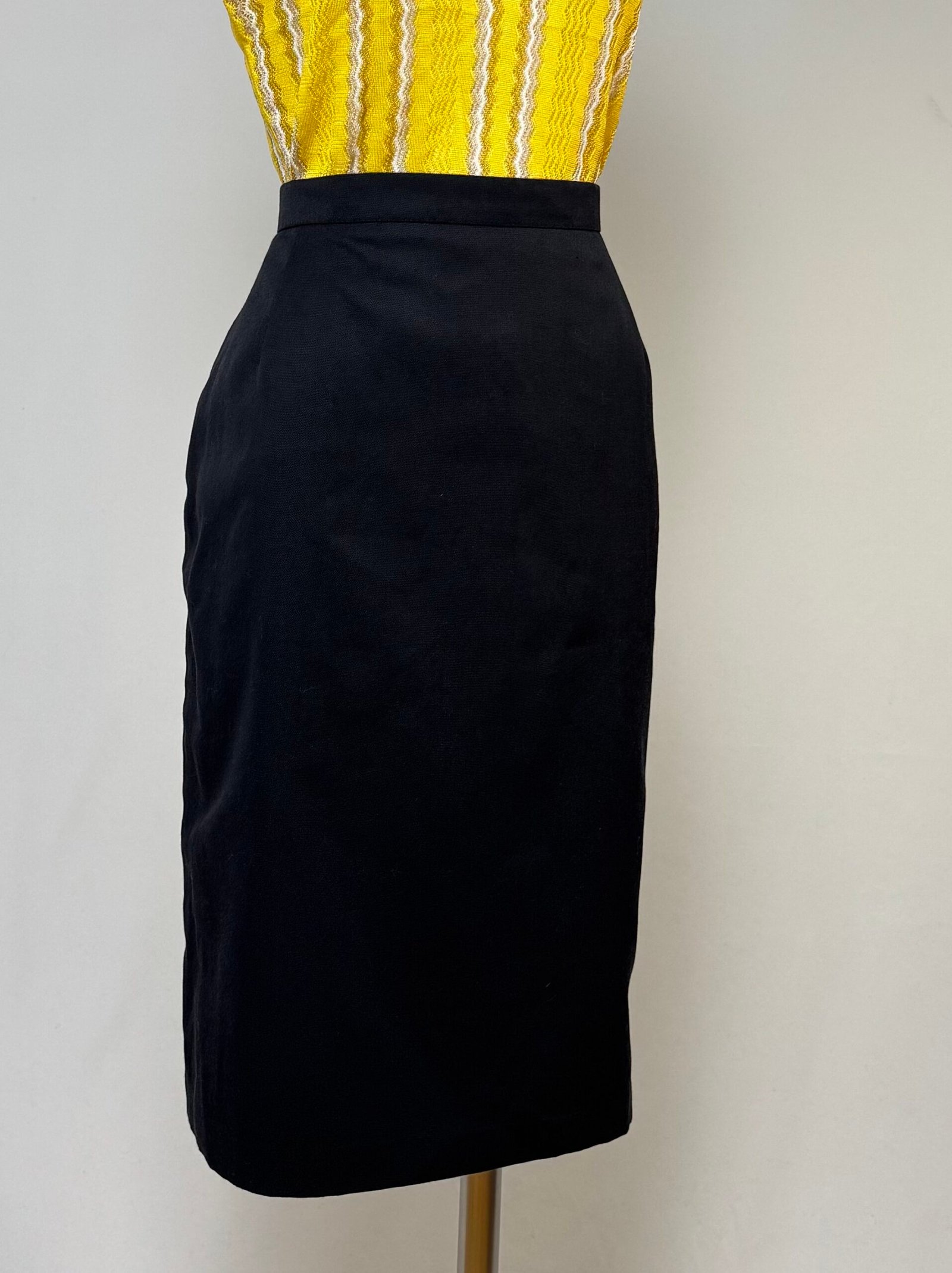 Falda lápiz negra - Imagen 3