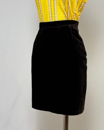 Falda lápiz terciopelo marrón