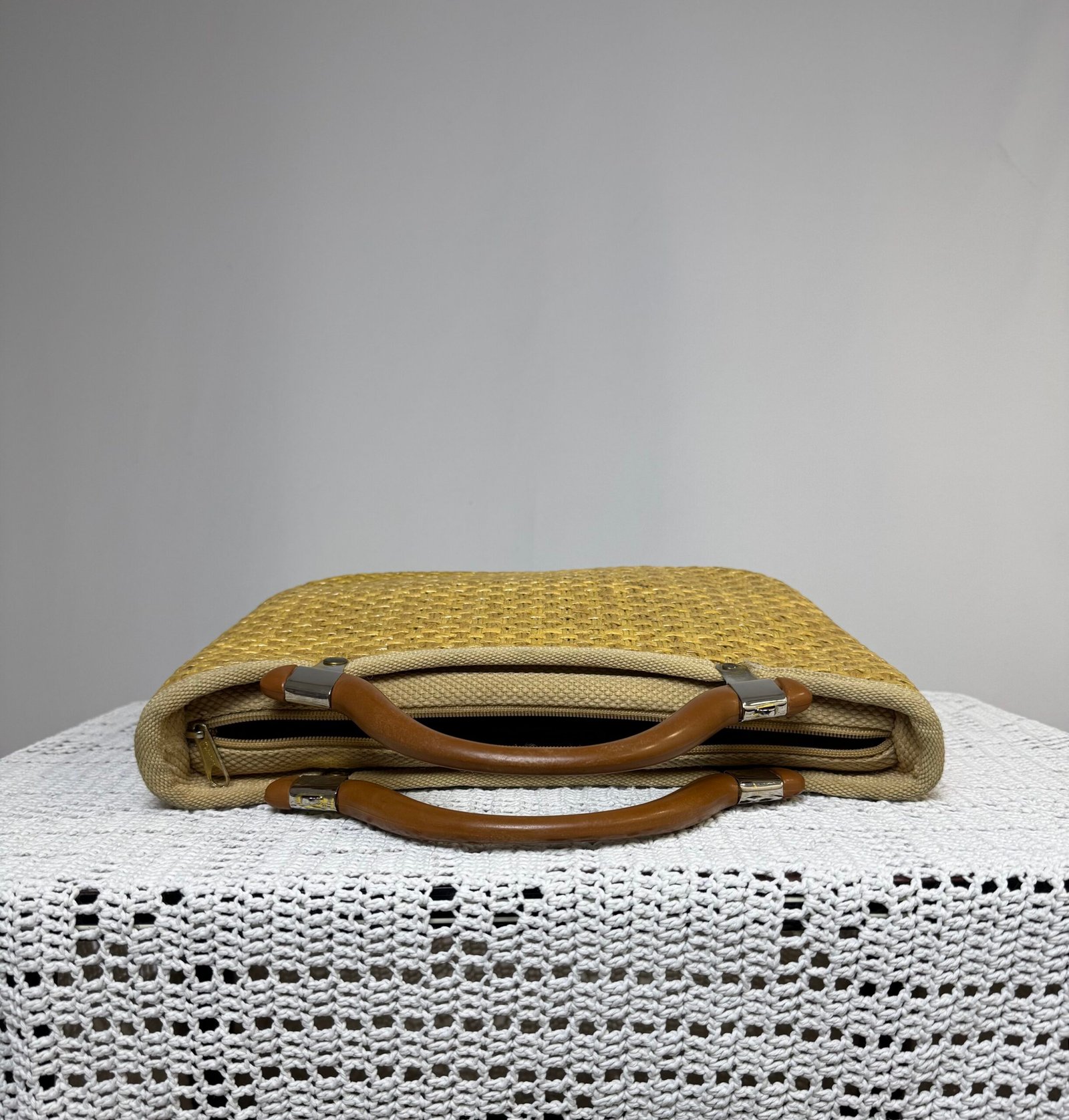 Bolso de esparto con asa de mano - Imagen 5