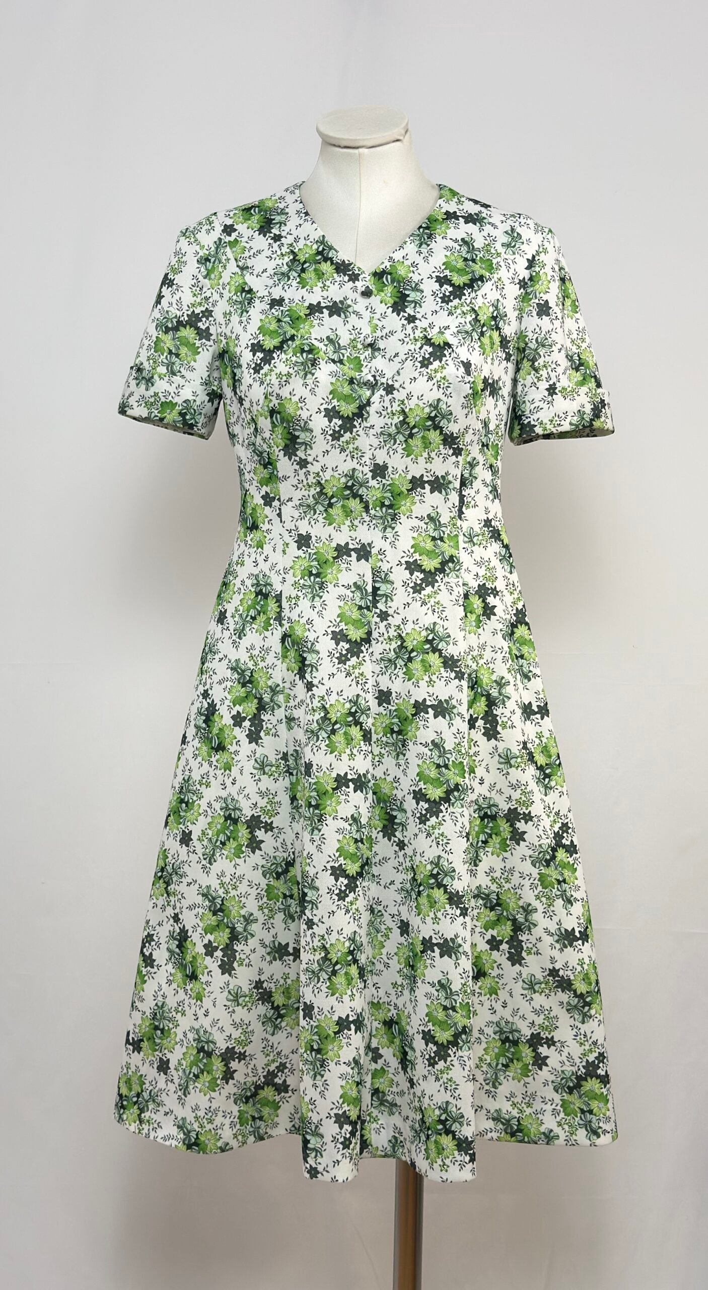 Vestido con estampado floral verde - Imagen 2